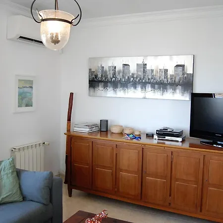 Sandra Floor Escape נרחה